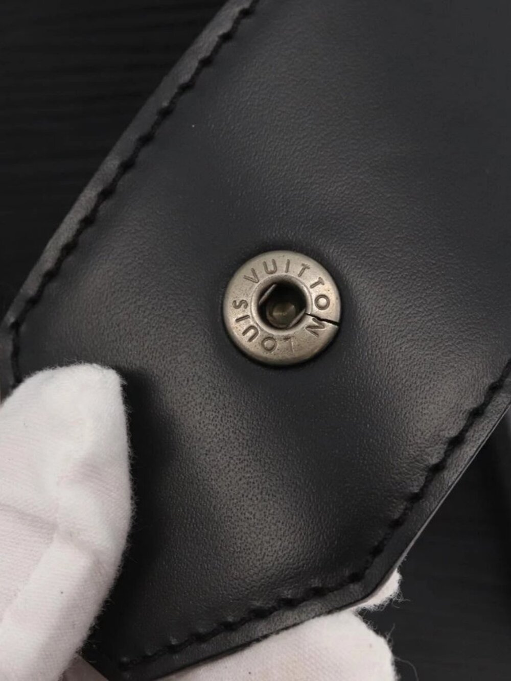 LOUIS VUITTON Epi Sac Depaule GM Shoulder Bag Black M80155 LV Auth 169288 - Picture 10 of 16
